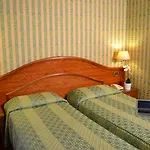 Re Luxury Accomodation