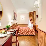 Re Luxury Accomodation