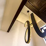 The H\'All Tailor Suite Roma