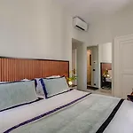 Navona Theatre Hotel