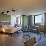 Movie Movie Hotel