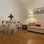 Elegant Apt-Typical Roman Palazzina Pz Alessandria