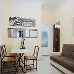 Rome Trevi Business Rooms