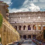 Empire Loft: In The Shadow Of Colosseo