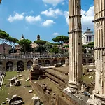 Empire Loft: In The Shadow Of Colosseo