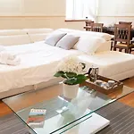 The Best Rent - Stylish One-Bedroom Apartment In Piazza Barberini