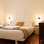 The Best Rent - Modern One-Bedroom Apartment In Trastevere
