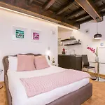 Girolamo\'S Jacuzzi Place
