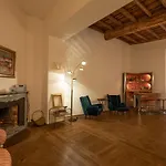 Chic And Style In Historical Via Giulia