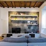 Chic, Stylish And Quiet At The Spanish Steps