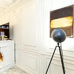 Navona Artist 10 Apt