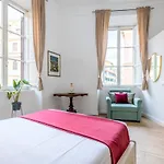 Gentile Suites - Private Rooms