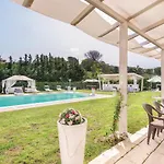 2 Bedroom Stunning Home In Roma