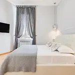 Vatican Prestige Apt By Premium Suites Collection