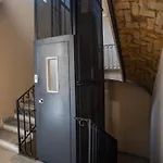 Newly Renovated Apartment By The Vatican