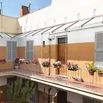 Central Large And Comfortable Apartment