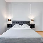 Vatican Prestige Apt By Premium Suites Collection