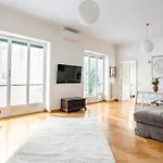 Cicerone Apartment