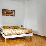 Tiburtina Apartment