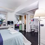 Via Condotti Private Suite