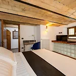 Oliviero - Piazza Navona Apartment