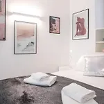 White Suite Trastevere - Topcollection