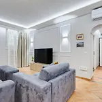 Spanish Steps Suite - Zucchelli