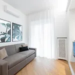 White Flat Gallia