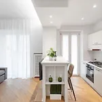 White Flat Gallia