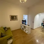 Domus Roma Esquilino