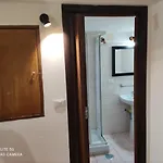 Studio In Trastevere Panieri 48 10