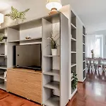 Casa Del Borgo Elegant Apartment 200 M From The Vatican 8/Pax