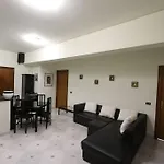 Pochi Passi Da San Pietro Metro A Cipro