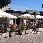 BV Hotel Oly