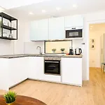 Modern & Elegant By Ndp Rent