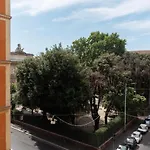 Termini & Acquario Romano Bright Apartment