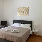 Fairome Apartment 2 Pini