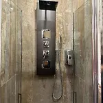 Moya Suites