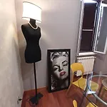 La Luna E La Gatta