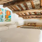 Casa Adriana, A Burghesius Home