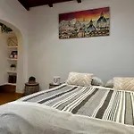 Eleonora House