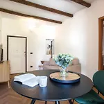 Palline Balcony Apartment
