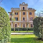 Vatican Apartment With Parking