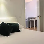 Via Giulia Apartment / Historic Center Of Rome