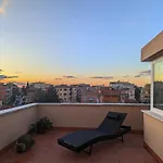 Casetta Sole, Superattico Con Terrazzo Vicino San Pietro, New