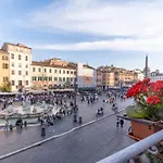 Navona Charming Balcony