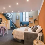 The Best Rent - Colorful Loft In Trastevere Area
