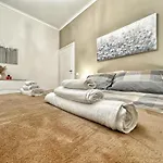 Maison Grimaldi Roma
