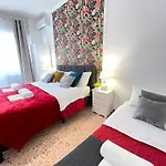 Forty1 Apartment Near Metro Cipro
