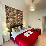 Forty1 Apartment Near Metro Cipro